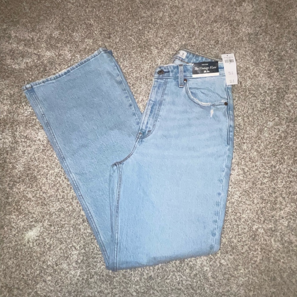NWT Abercrombie & Fitch Curve Love The Vintage Flare High Rise Jeans